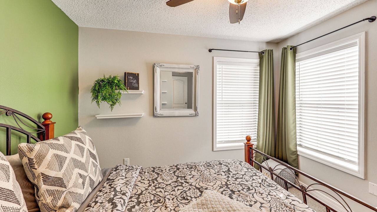 Photo of Bedroom in Russellville