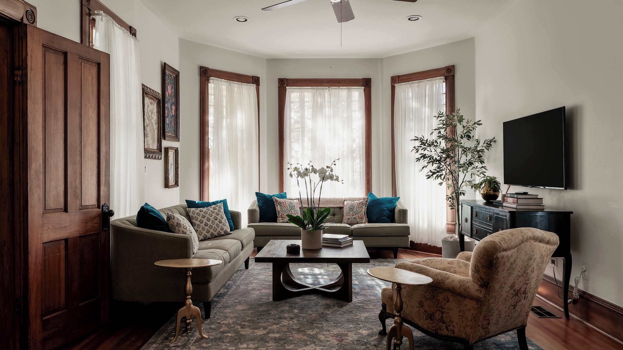 Photo of Livingroom in Clarksville