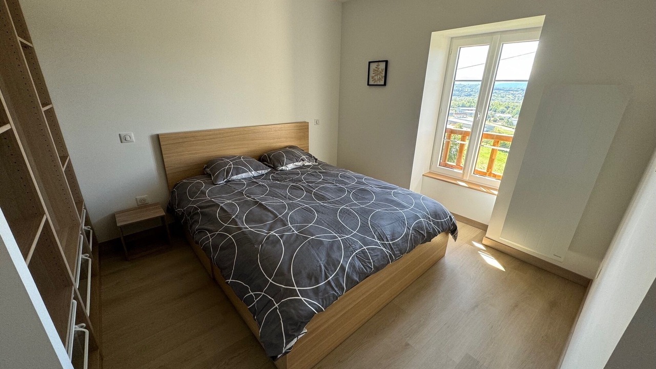 Photo of Bedroom in Saint-Genix-sur-Guiers