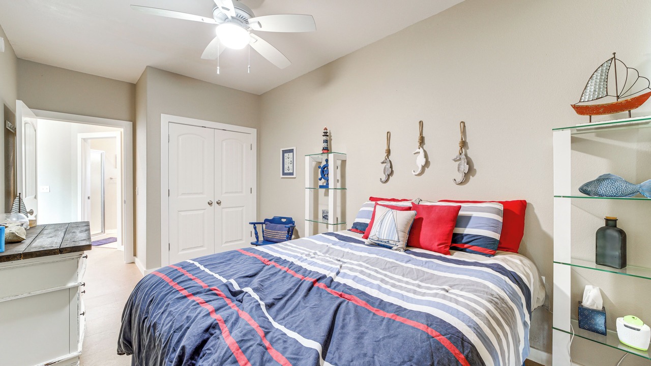Photo of Bedroom in Texanna