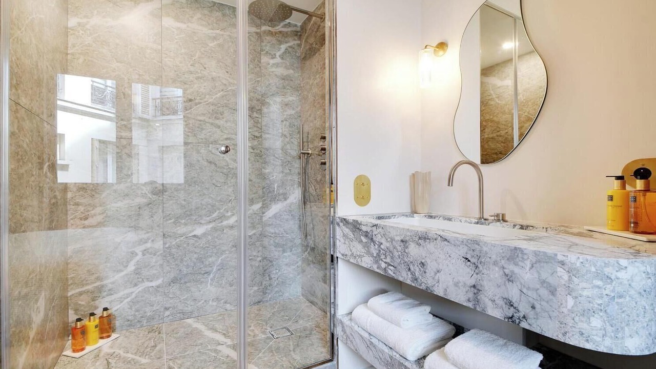 Photo of Bathroom in Odeon