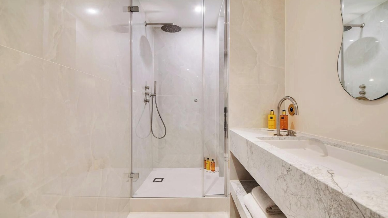 Photo of Bathroom in Odeon