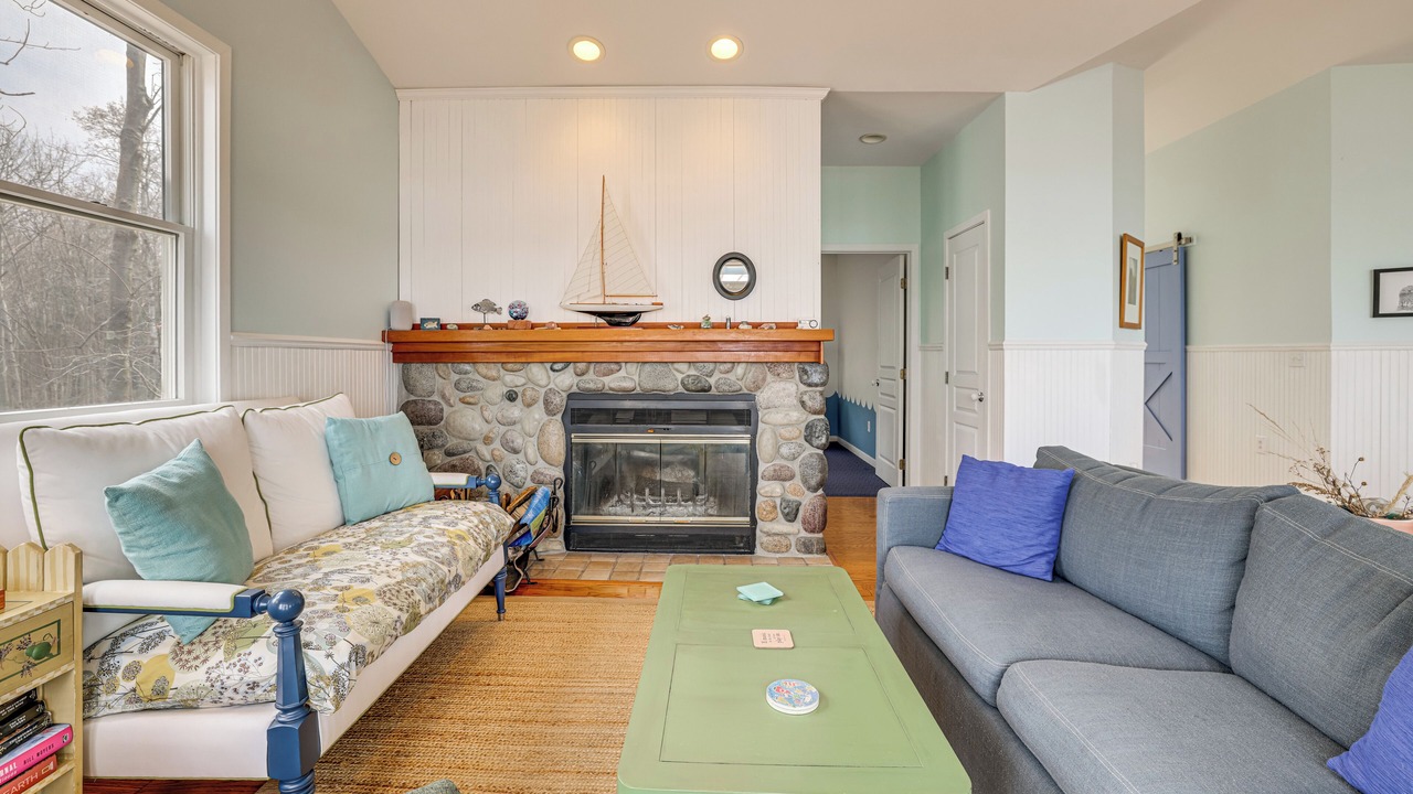 Photo of Livingroom in Manistee