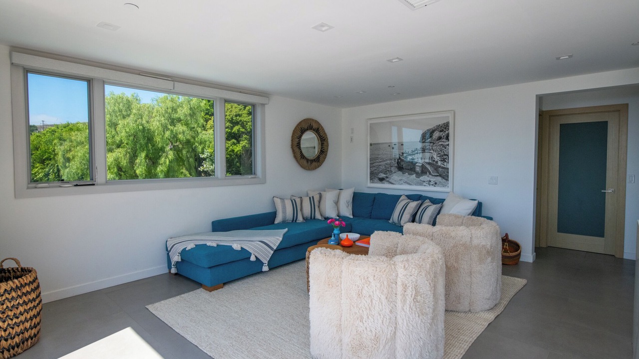 Photo of Livingroom in Malibu