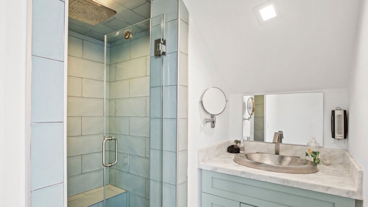 Photo of Bathroom in Malibu
