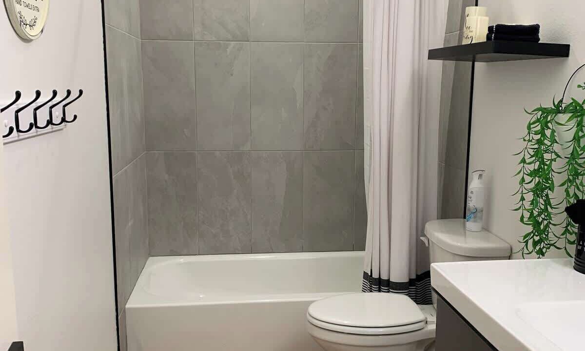 Photo of Bathroom in East Riverside