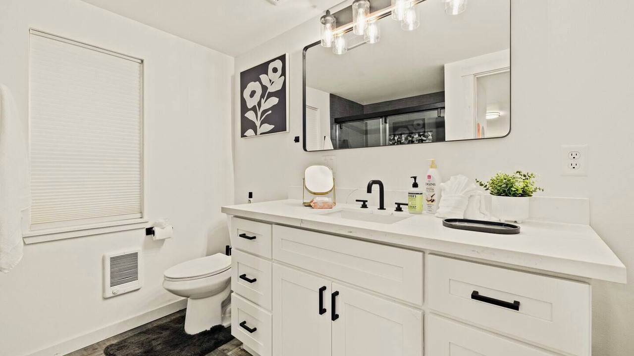 Photo of Bathroom in Ashford