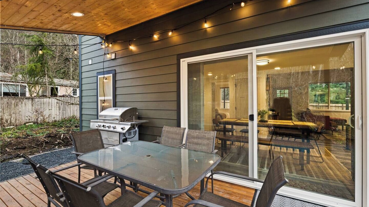 Photo of Outdoor in Ashford