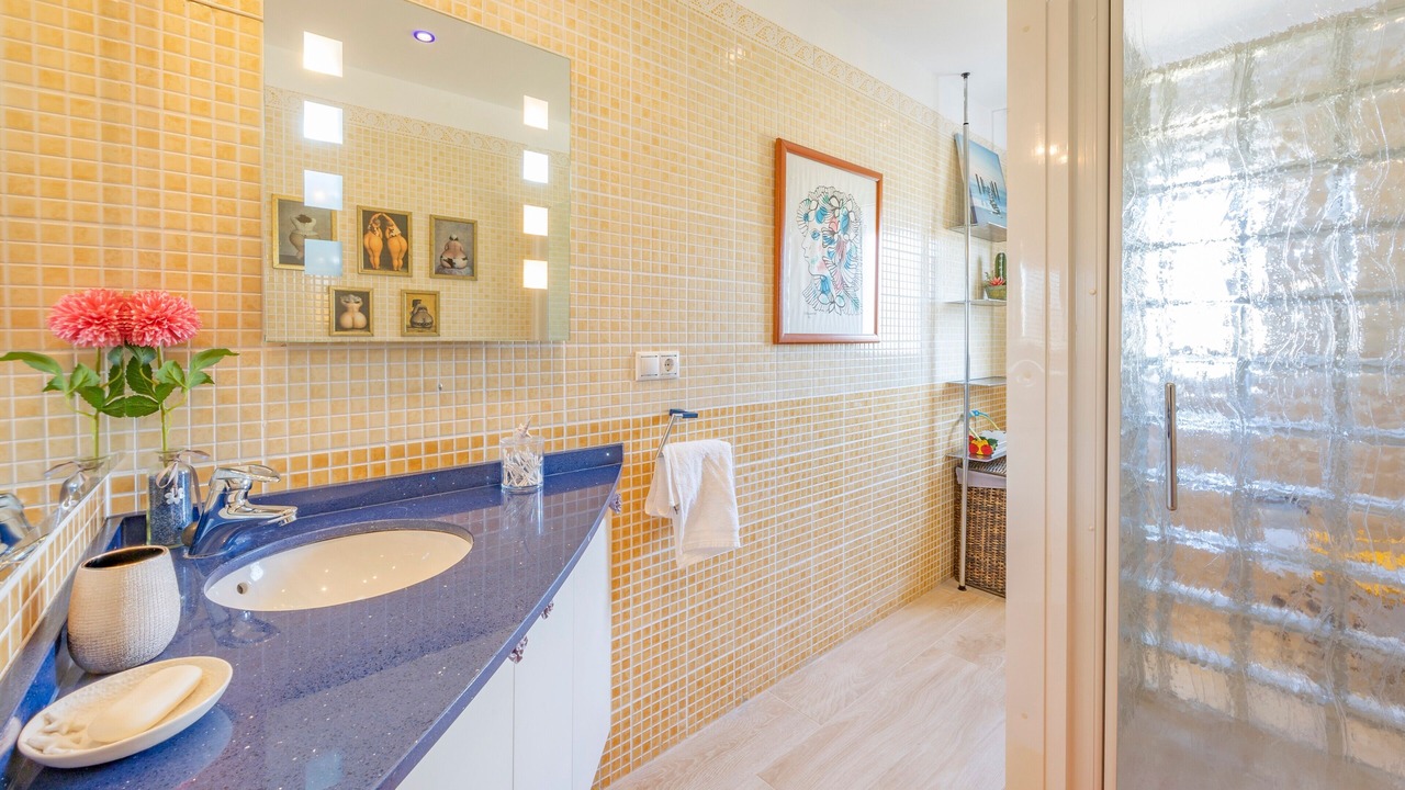 Photo of Bathroom in L'Alfas del Pi