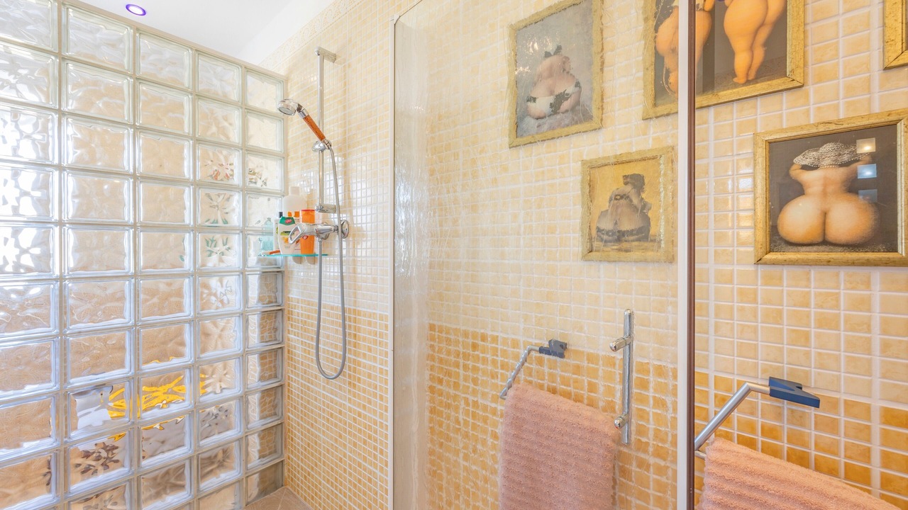 Photo of Bathroom in L'Alfas del Pi