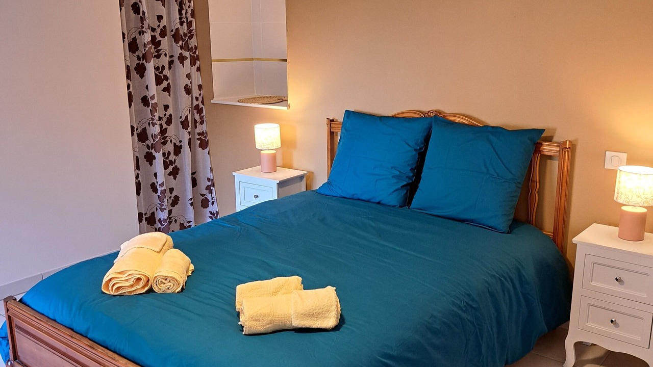 Photo of Bedroom in Almont-les-Junies