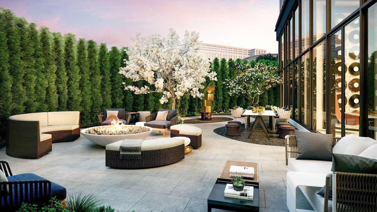 Photo of Patio Balcony in Seaport District