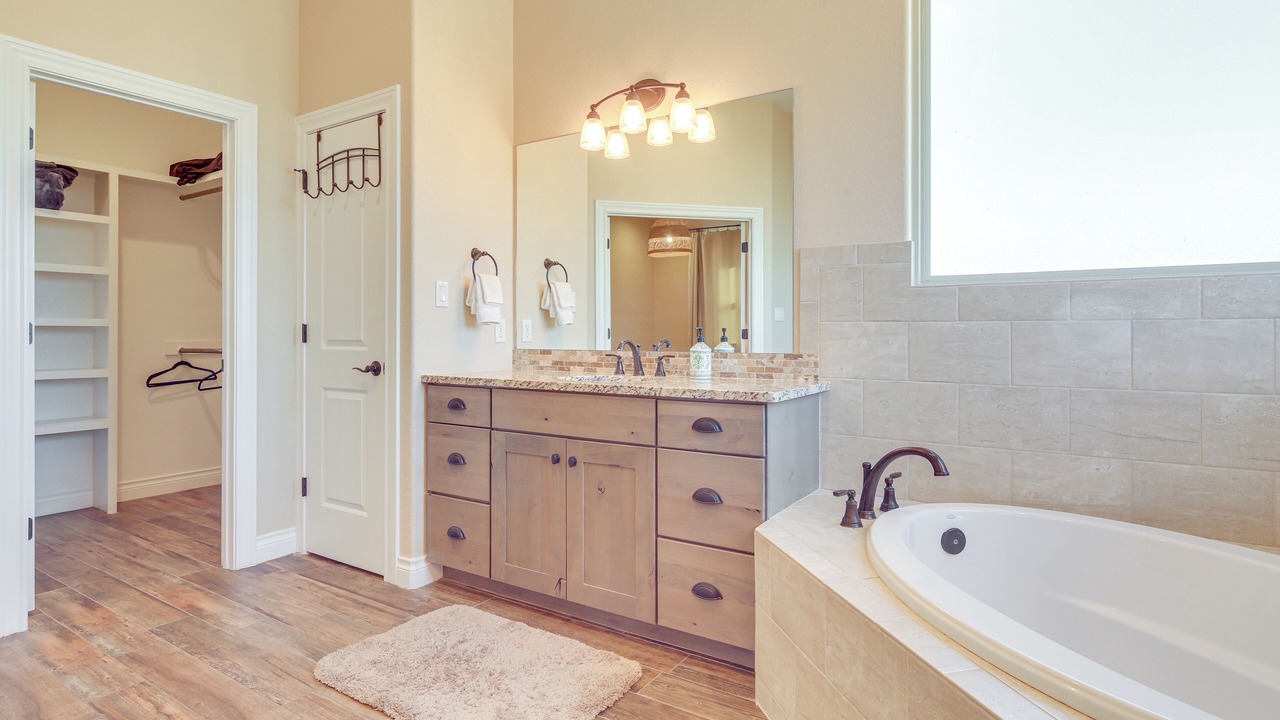 Photo of Bathroom in Fischer