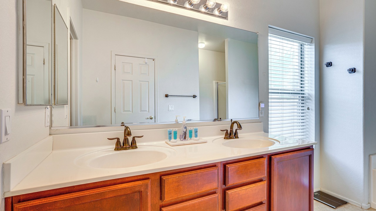 Photo of Bathroom in Legend Trail