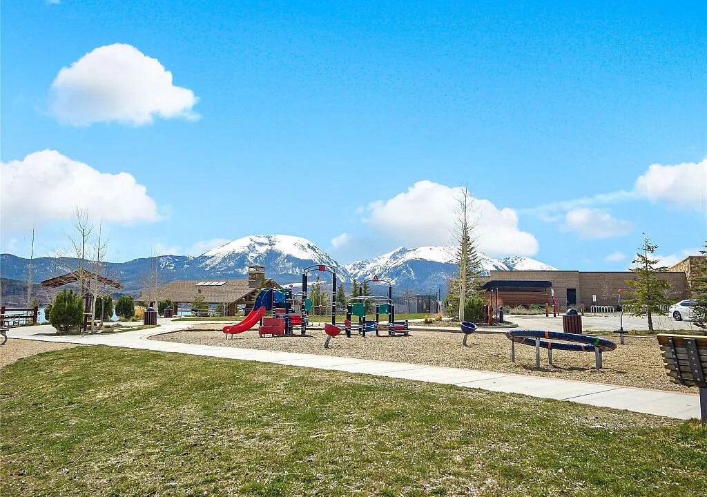 Photo of Others in Dillon