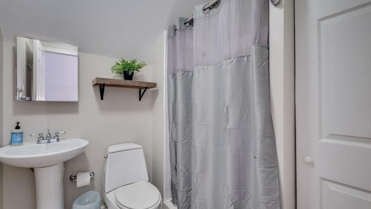 Photo of Bathroom in Chestnut Springs