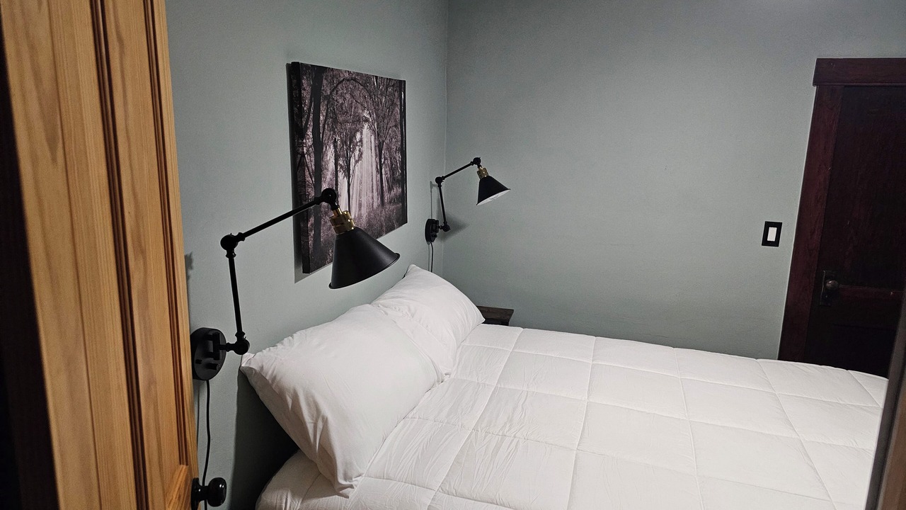 Photo of Bedroom in Parks