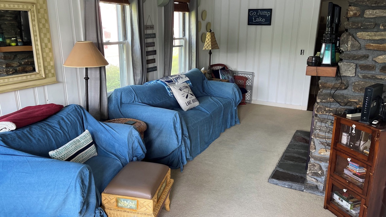 Photo of Livingroom in Woodford