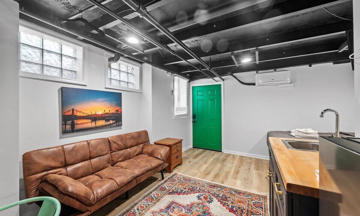 Photo of Livingroom in Shadyside