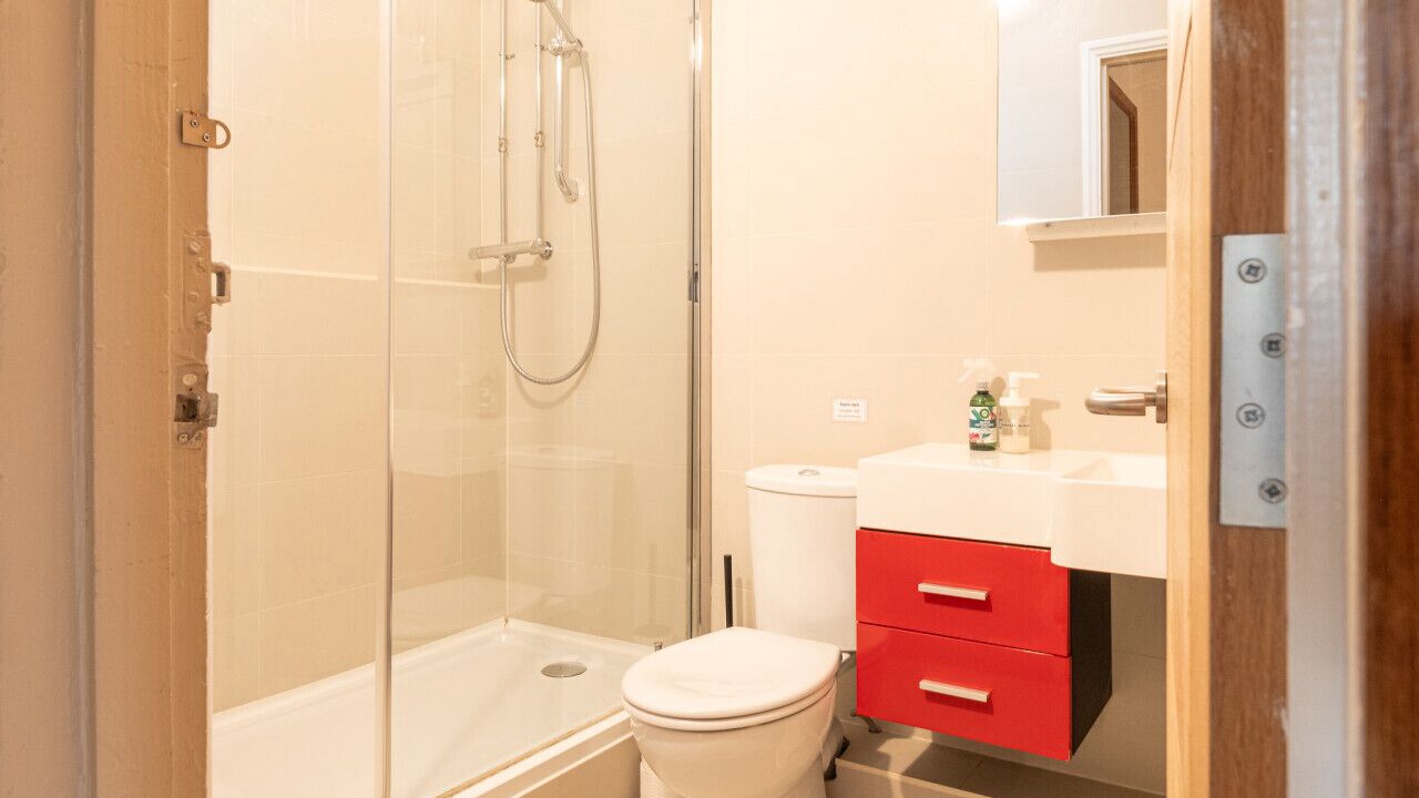 Photo of Bathroom in Birlingham