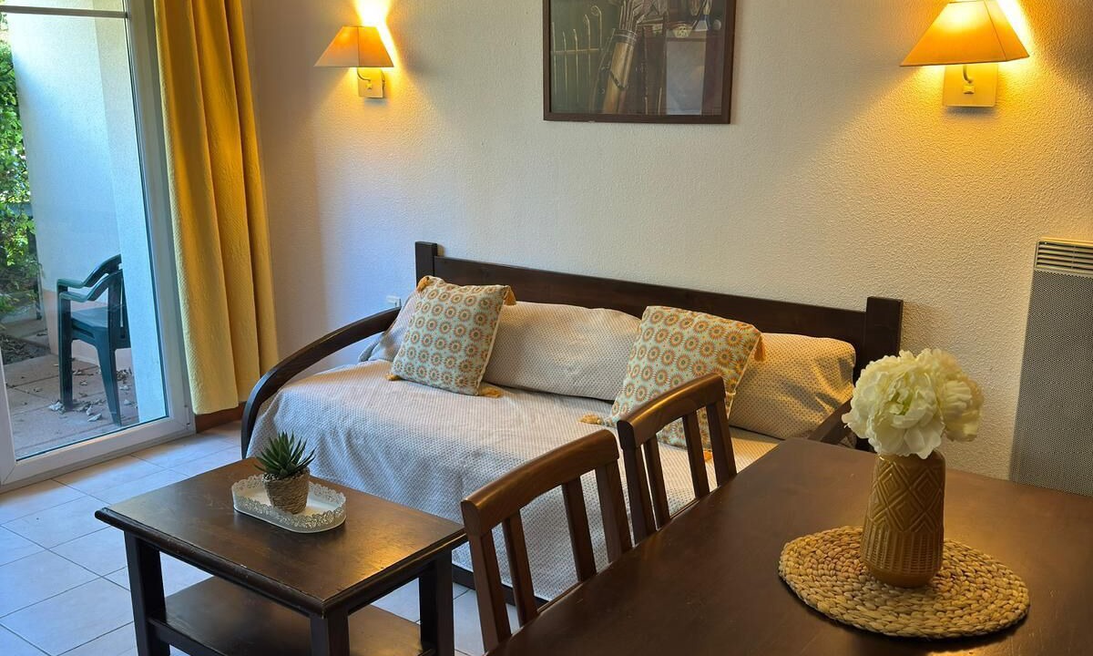 Photo of Livingroom in Levernois