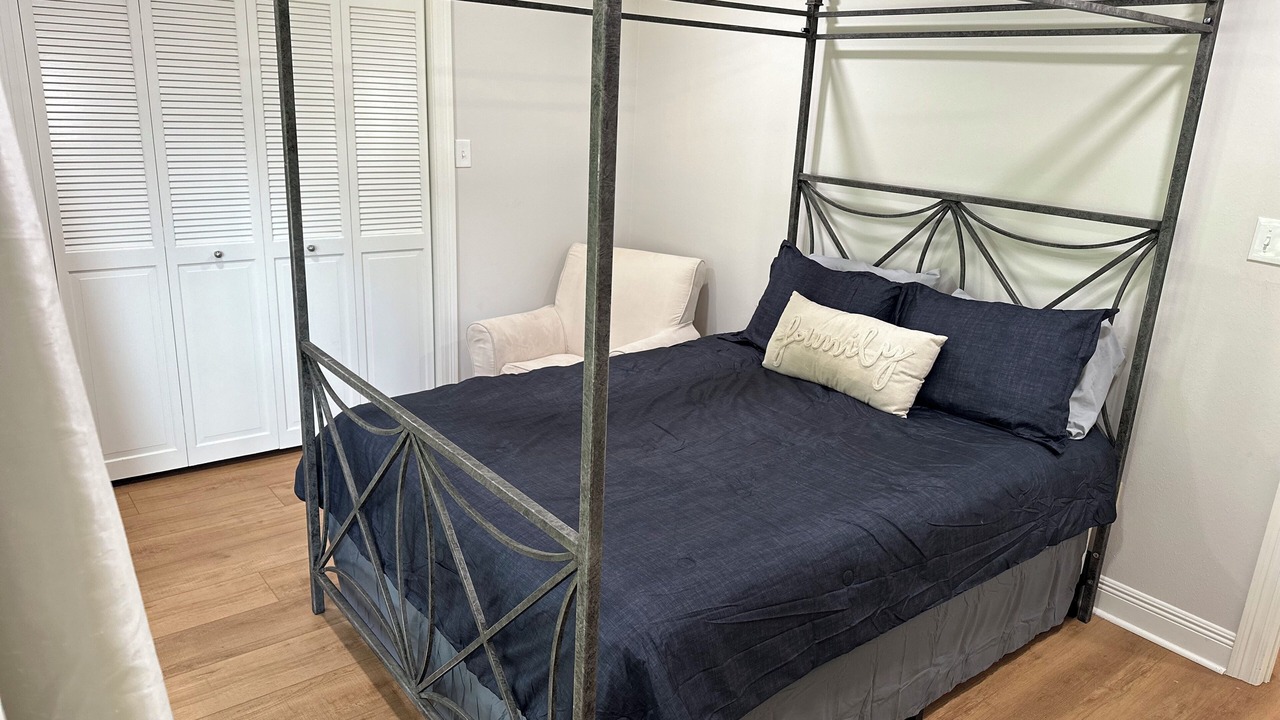 Photo of Bedroom in Highlands - Perkins