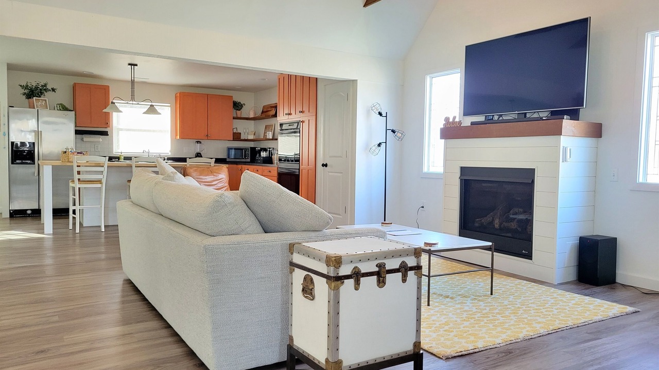 Photo of Livingroom in Paw Paw Lake