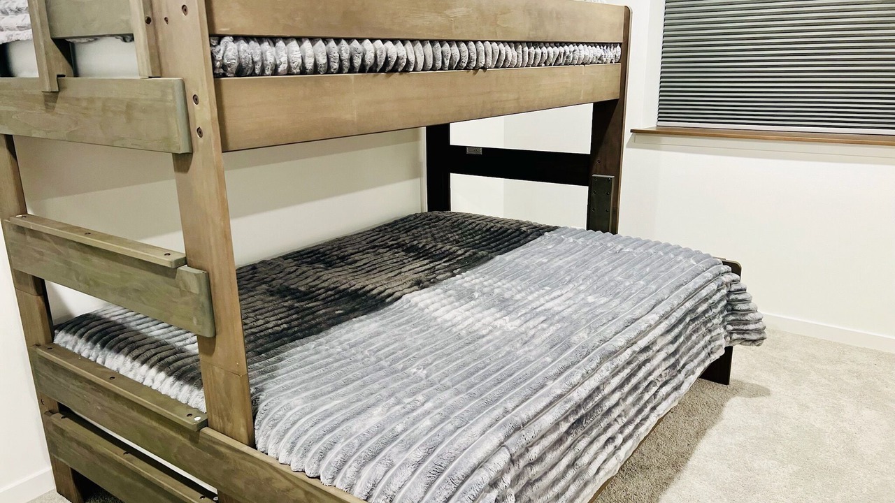 Photo of Bedroom in Cedar Falls