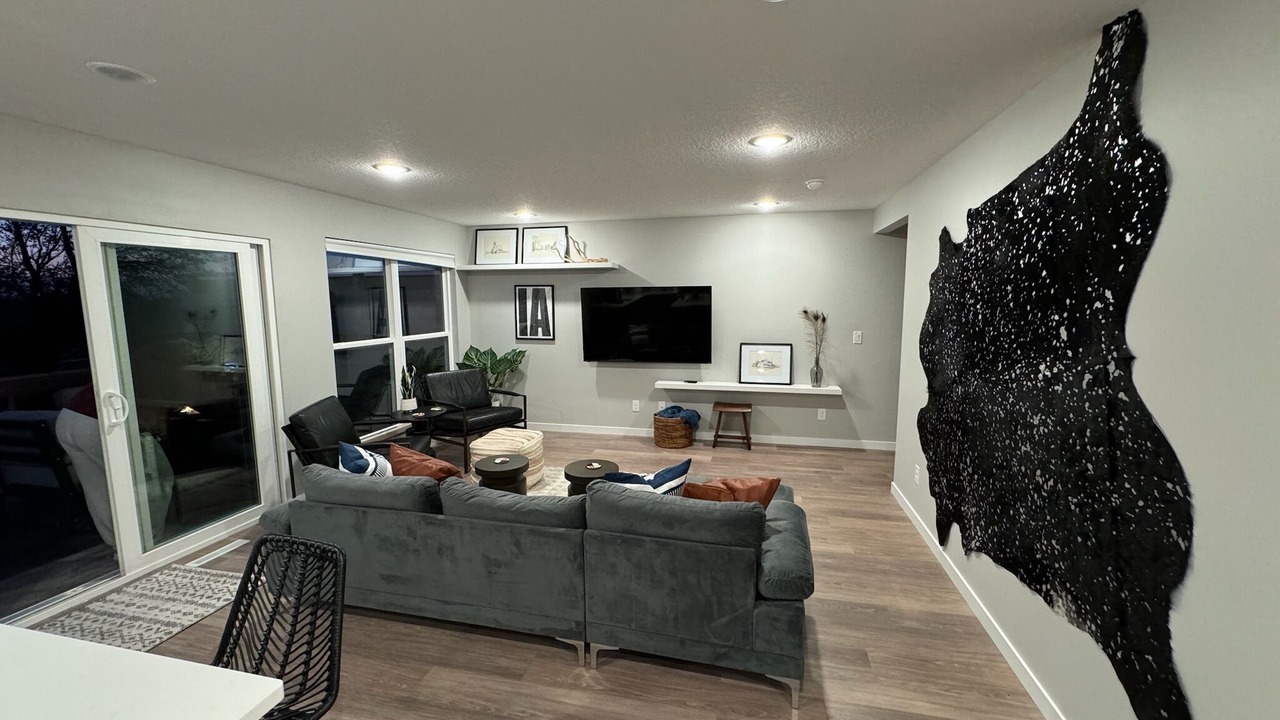 Photo of Livingroom in Cedar Falls
