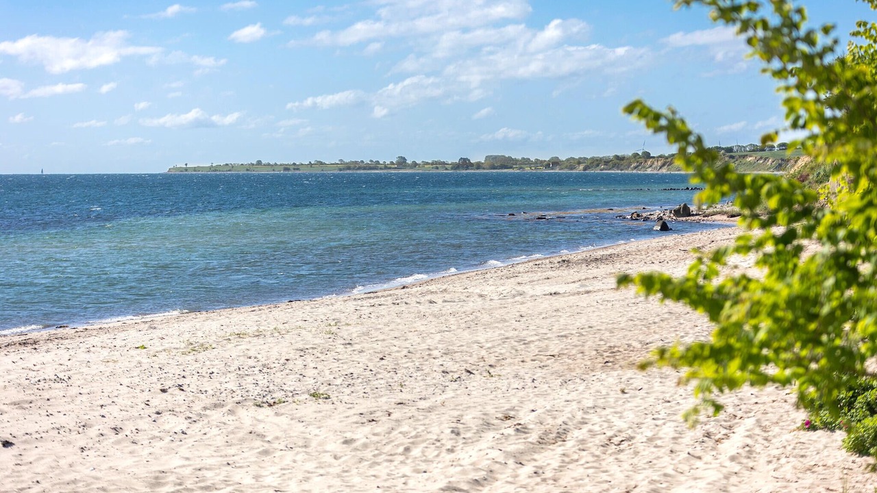 Photo of Others in Mommark Strand