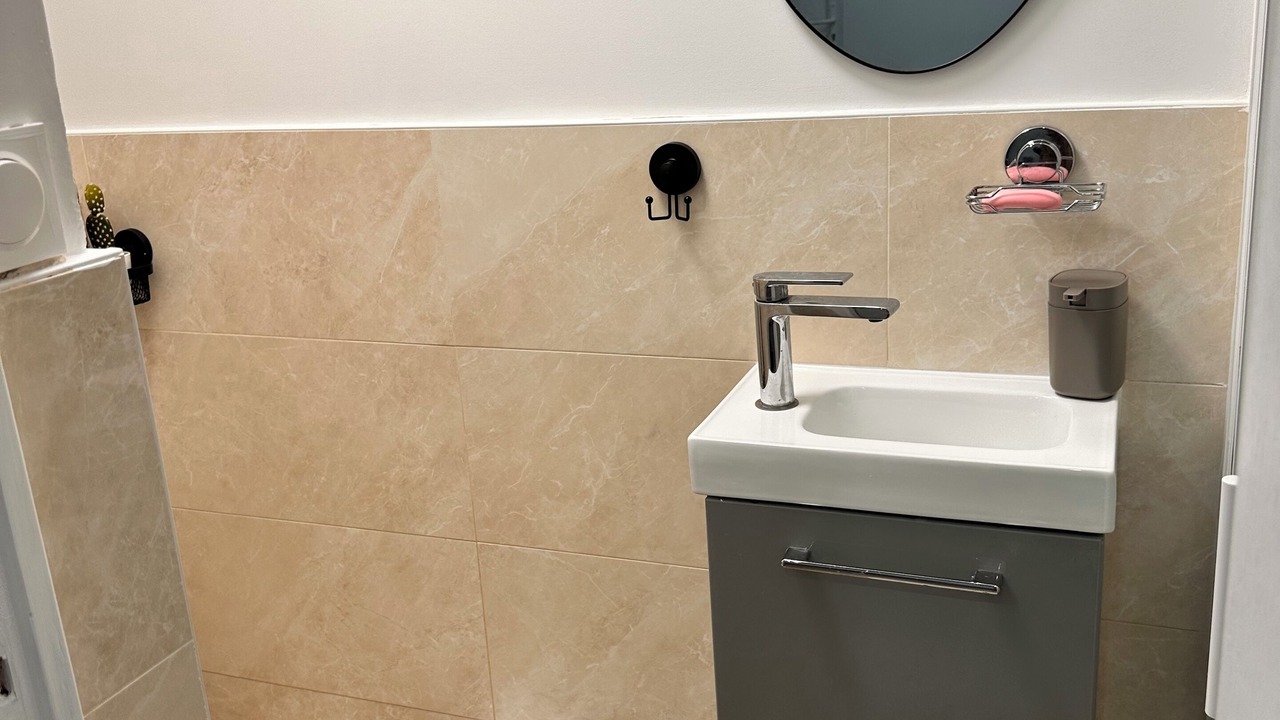 Photo of Bathroom in Plateau — Pyramide