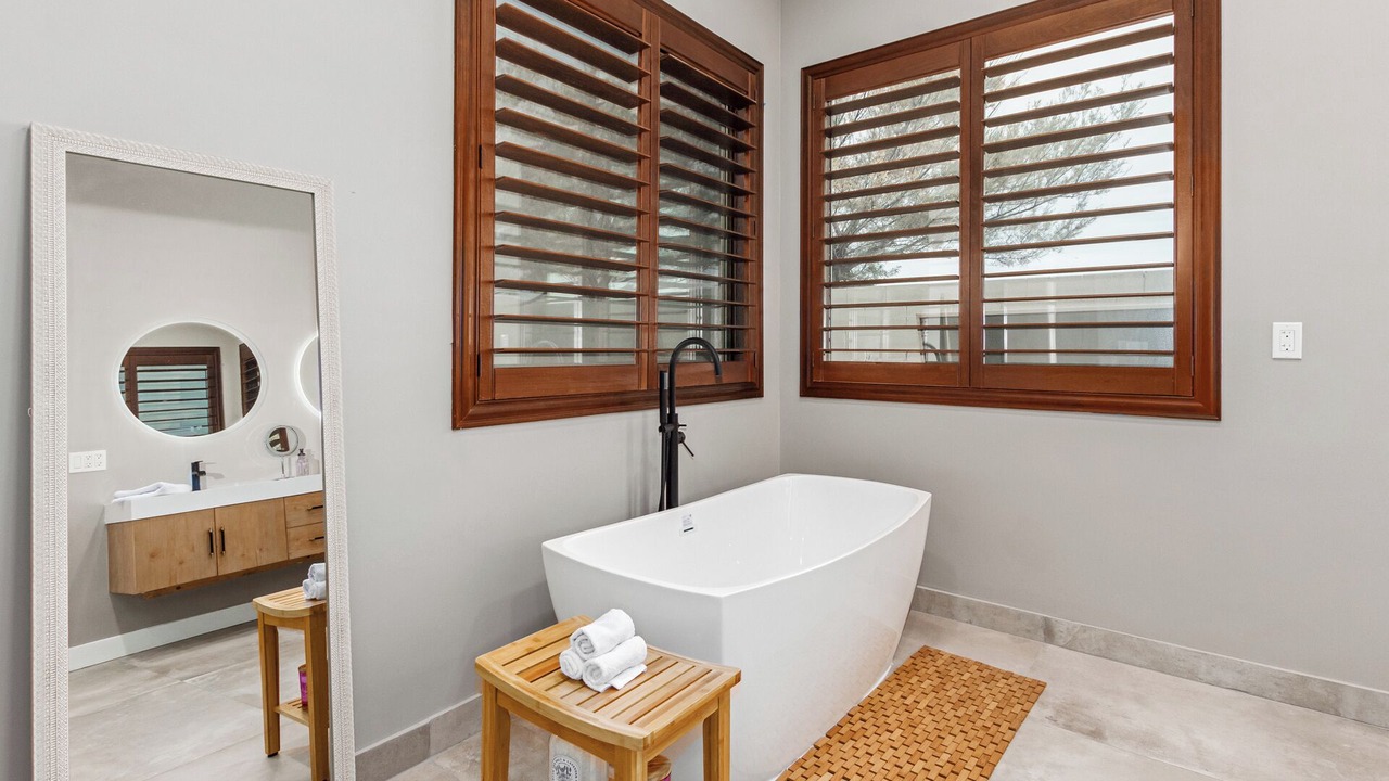 Photo of Bathroom in South Mountain