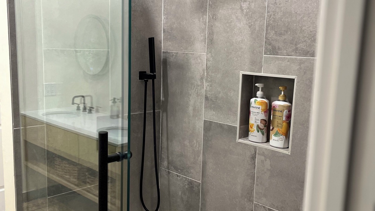 Photo of Bathroom in South Mountain