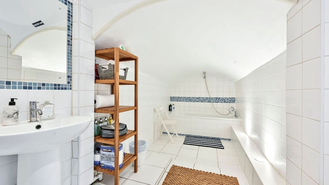 Photo of Bathroom in Lancaster Gate