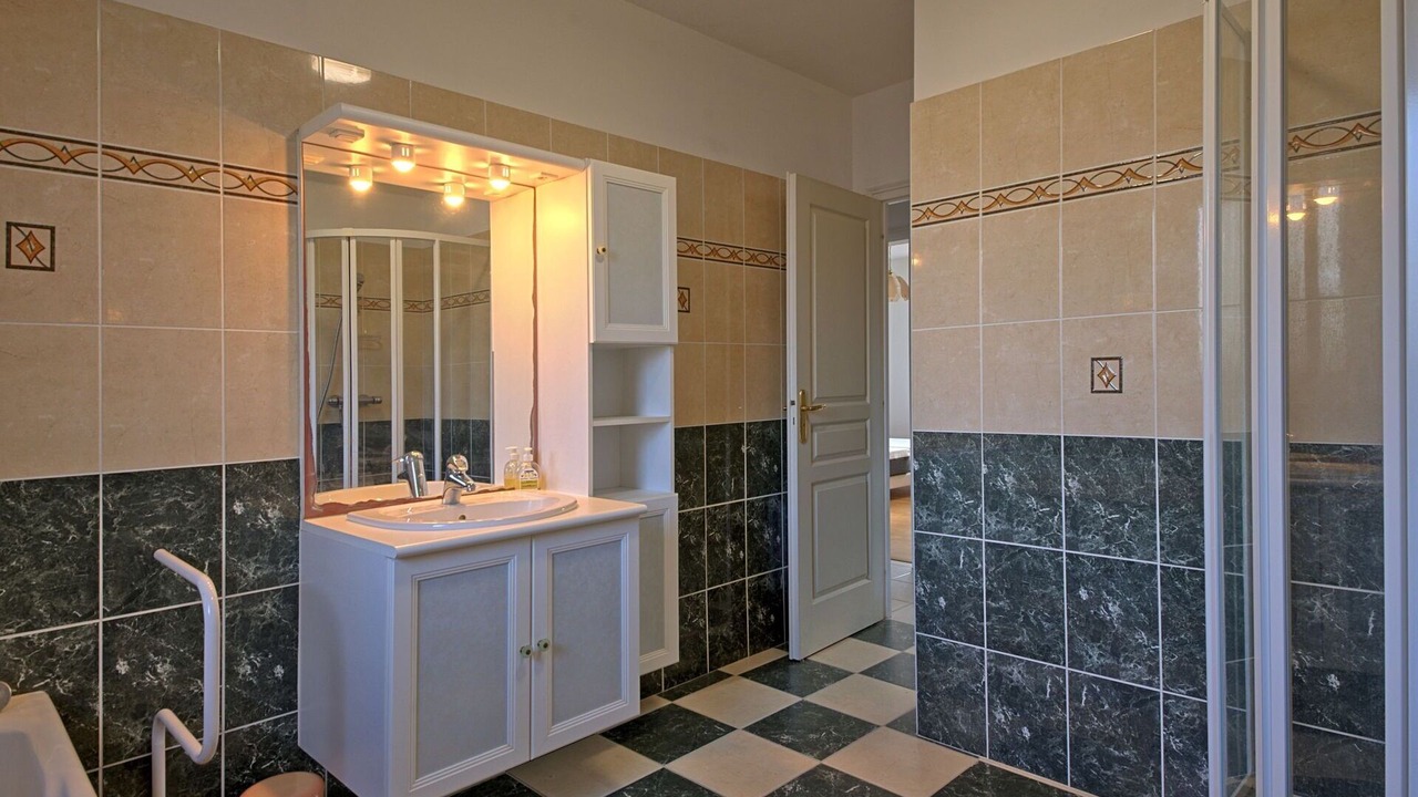Photo of Bathroom in Penestin