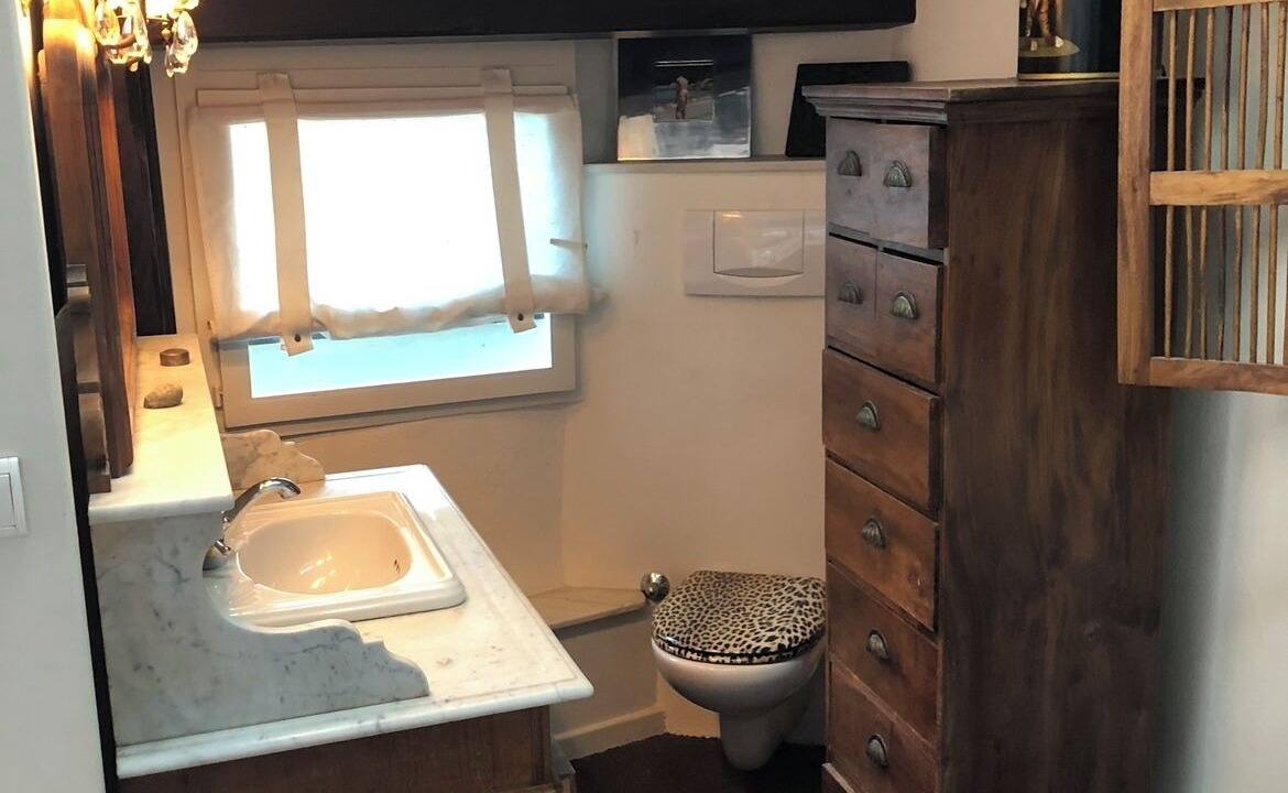 Photo of Bathroom in Veigy-Foncenex