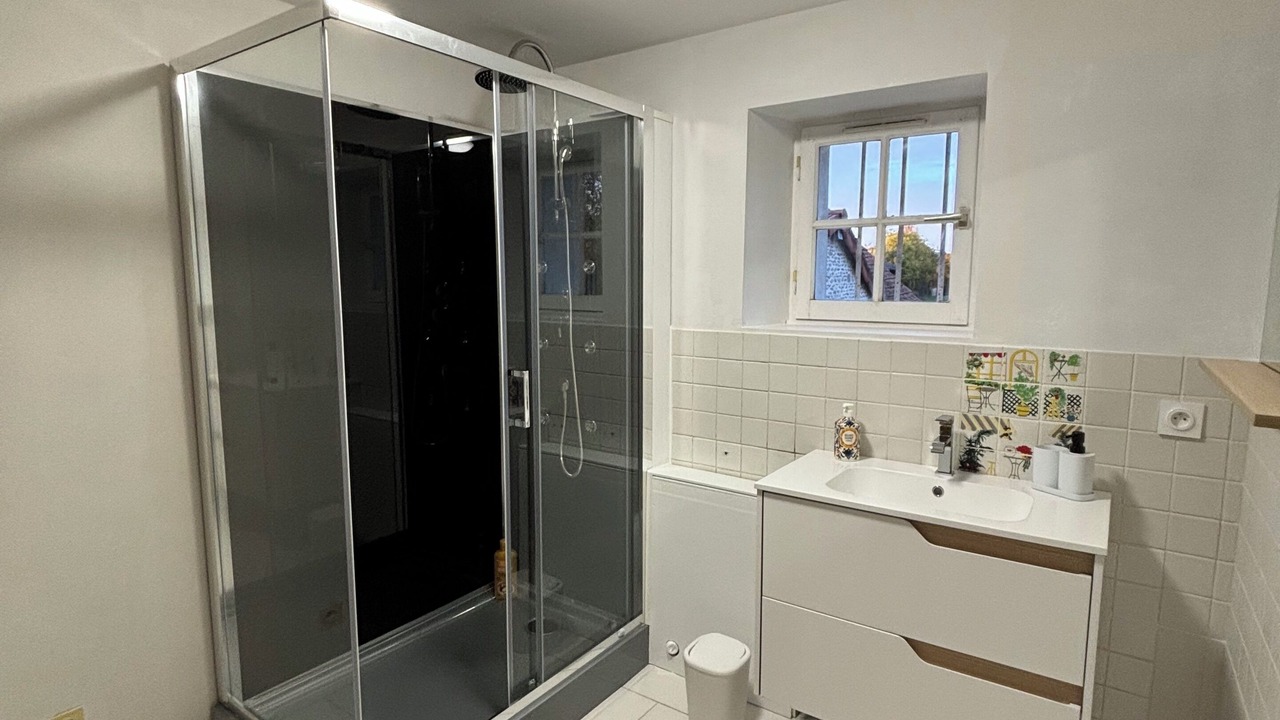 Photo of Bathroom in Amfreville