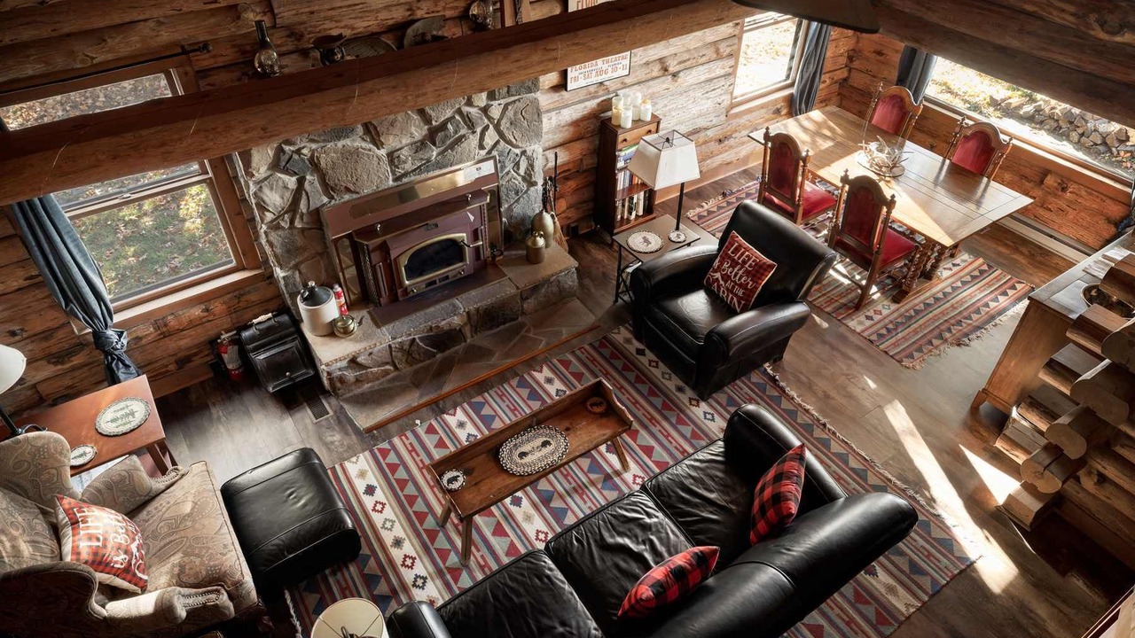 Photo of Livingroom in Paw Paw