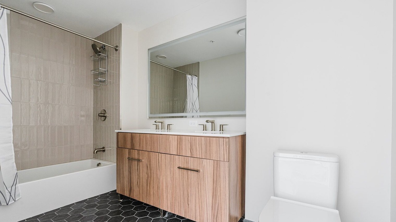 Photo of Bathroom in Truxton Circle