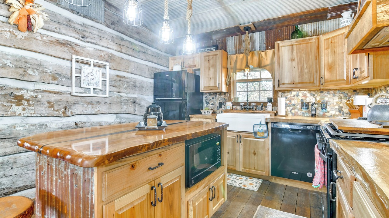 Photo of Kitchen in Shell Knob
