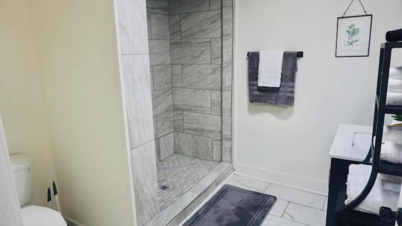 Photo of Bathroom in Uptown