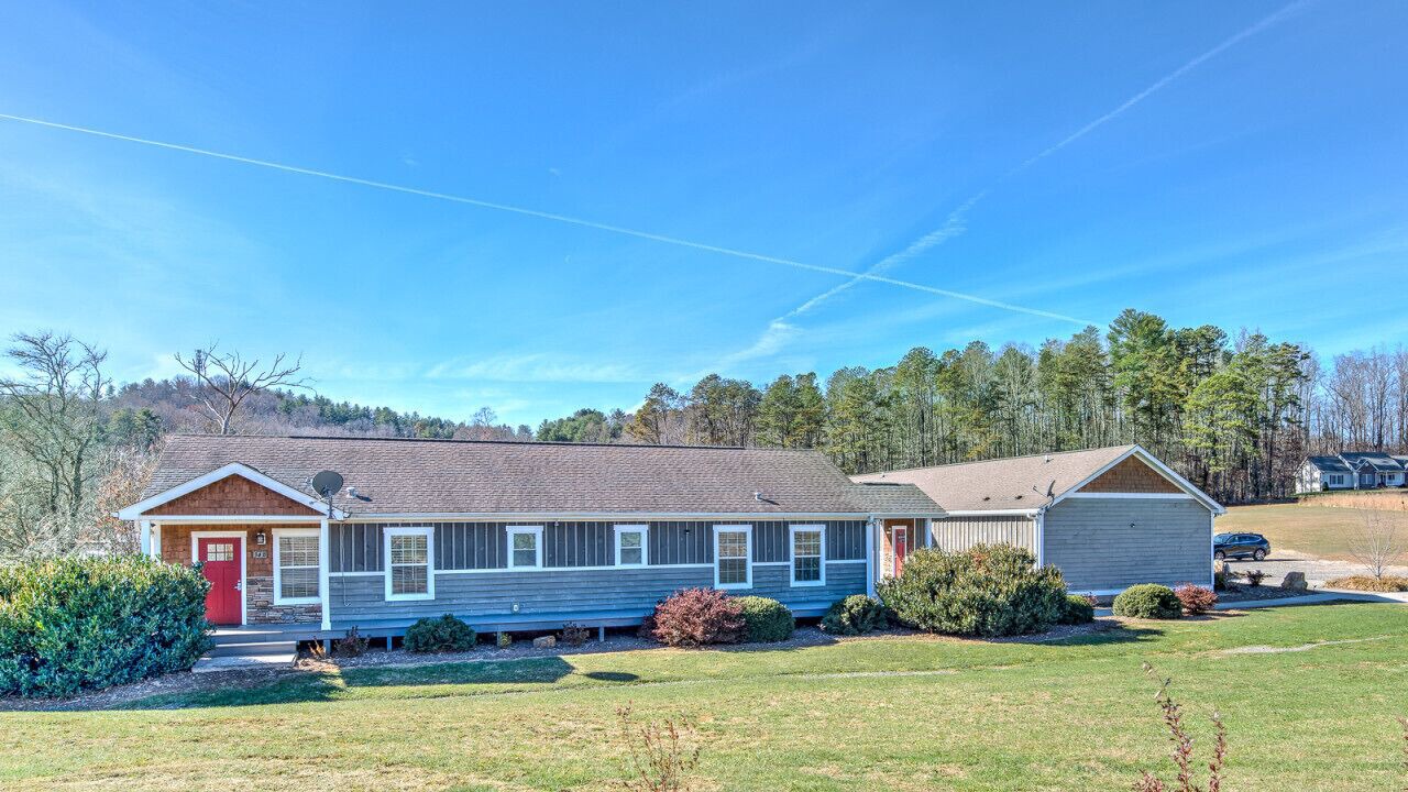 Photo of Outdoor in Fairview