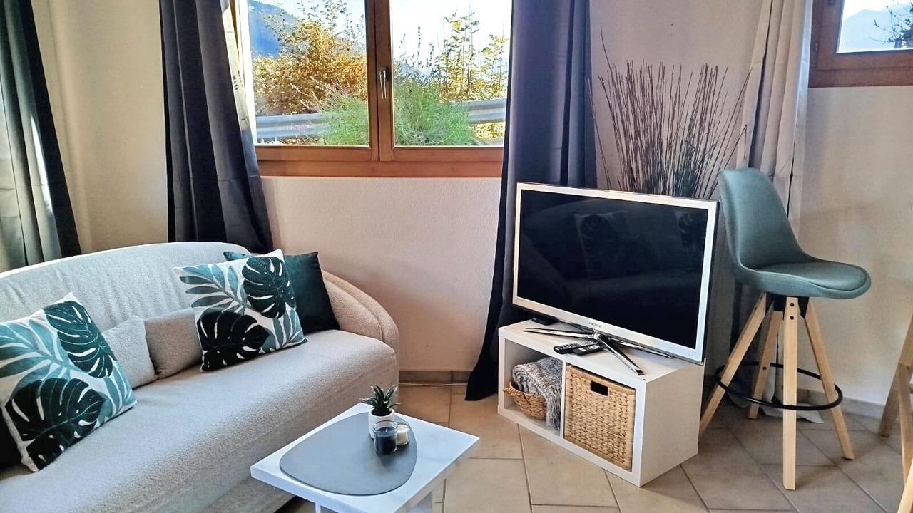 Photo of Livingroom in Faulensee
