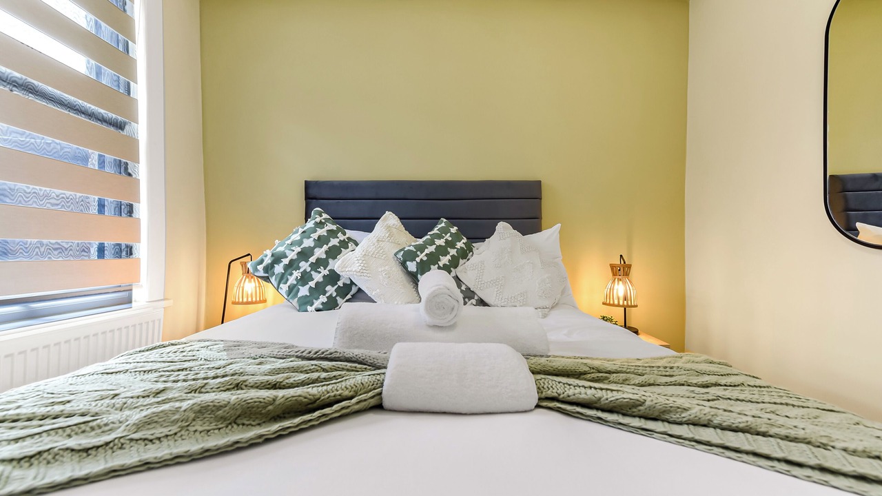 Photo of Bedroom in Tottenham Green