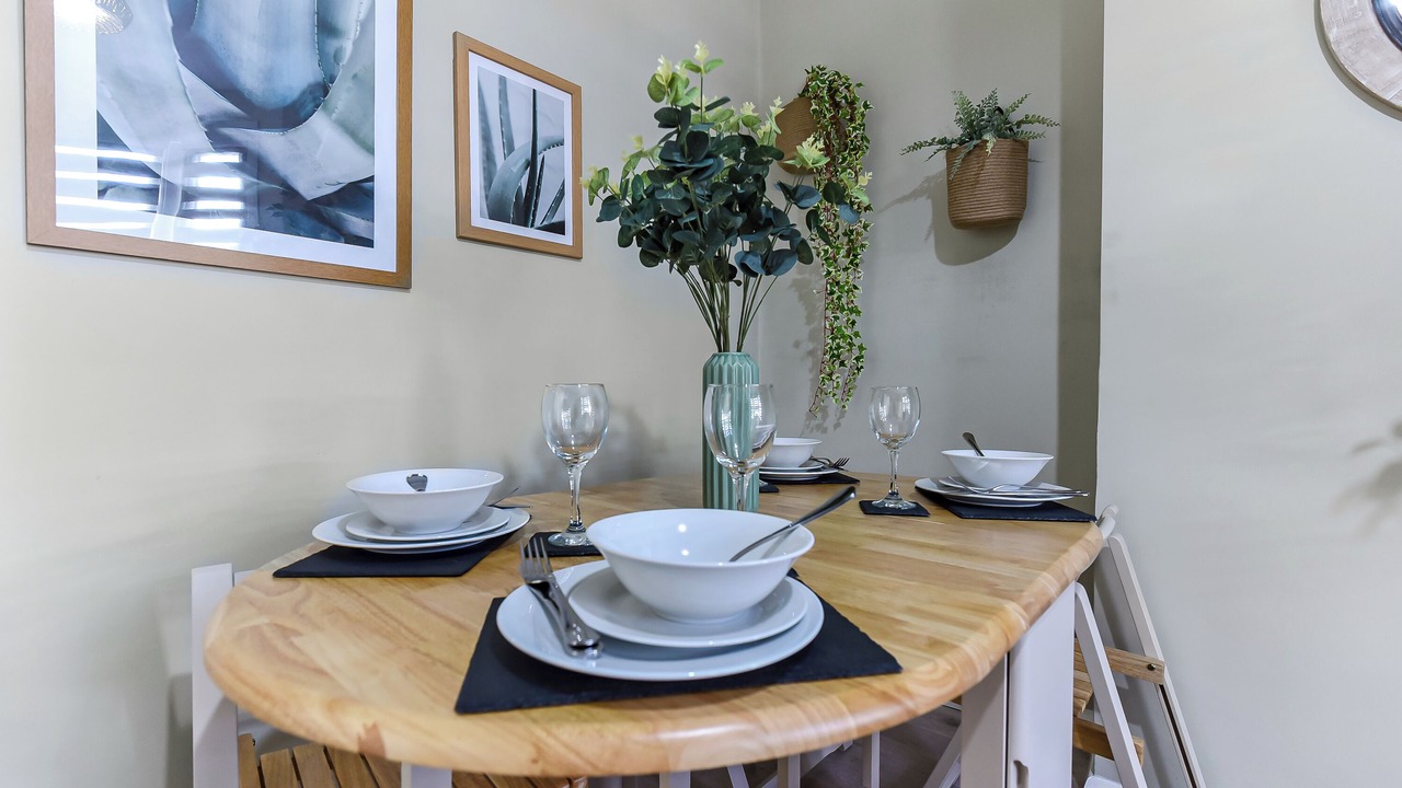 Photo of Others in Tottenham Green