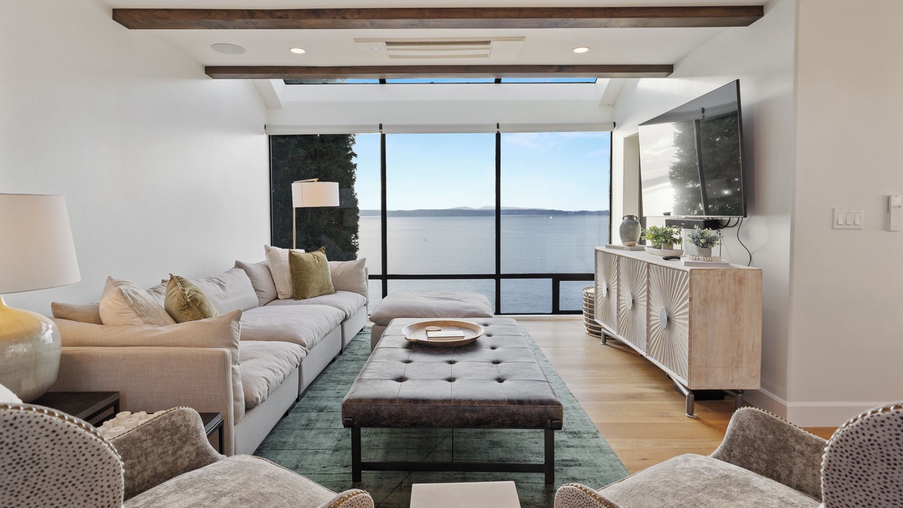 Photo of Livingroom in Gatewood