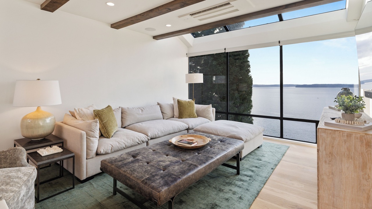 Photo of Livingroom in Gatewood