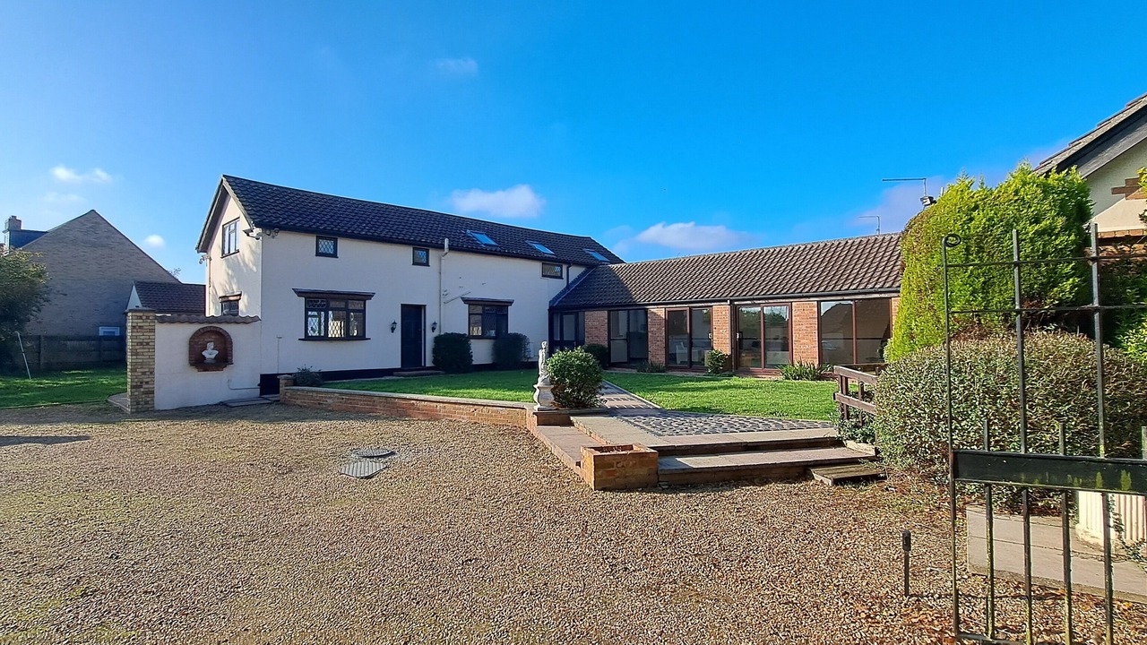 Photo of Outdoor in Yaxley