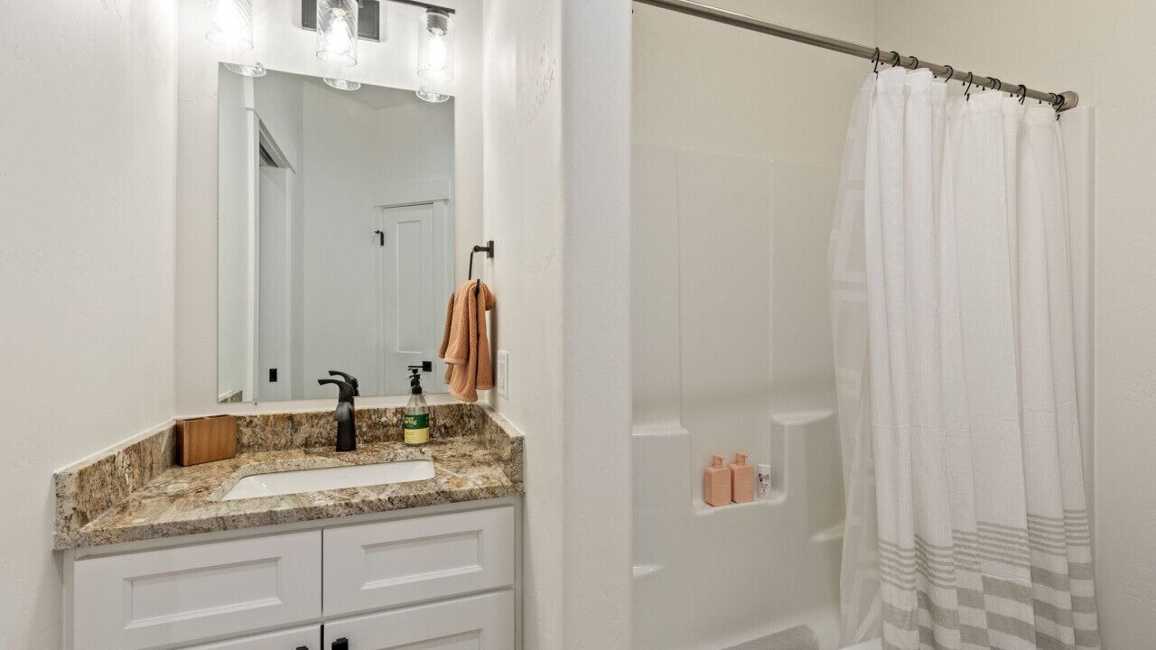Photo of Bathroom in Clinton