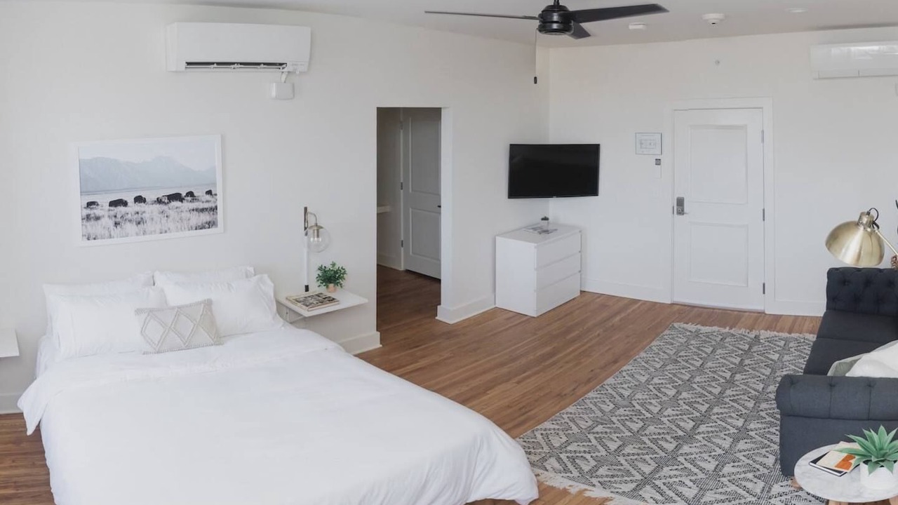 Photo of Bedroom in Brady Arts District
